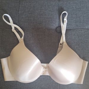 Seamless "No Show" Bra